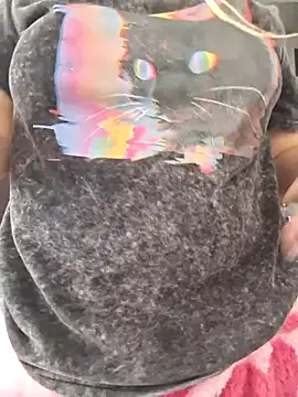 EllieMoonX online show from March 19, 2026, 4:33 pm