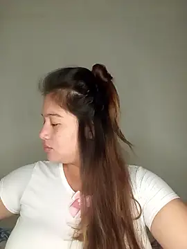 Snapshot of Natacha_02 chatting on January 8, 2026, 8:05 am Natacha 02 online show from January 8, 2026, 8:05 am