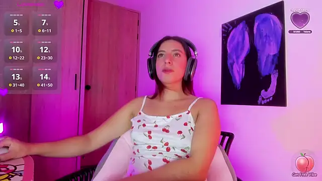 Meganthomson online show from November 24, 2025, 11:37 pm