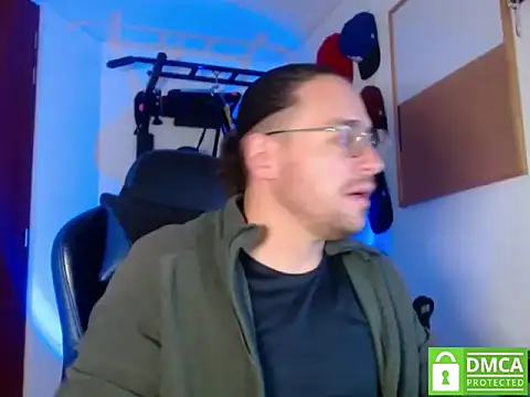 Snapshot of kurt_xx chatting on October 23, 2025, 12:26 pm kurt xx online show from October 23, 2025, 12:26 pm