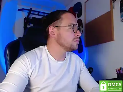 Snapshot of kurt_xx chatting on October 26, 2025, 10:43 am kurt xx online show from October 26, 2025, 10:43 am