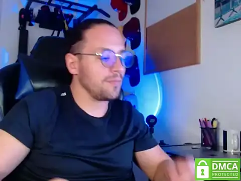 Snapshot of kurt_xx chatting on October 29, 2025, 12:57 am kurt xx online show from October 29, 2025, 12:57 am