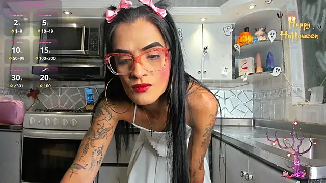 Snapshot of ZAMMIRA chatting on October 25, 2025, 6:21 am ZAMMIRA online show from October 25, 2025, 6:21 am