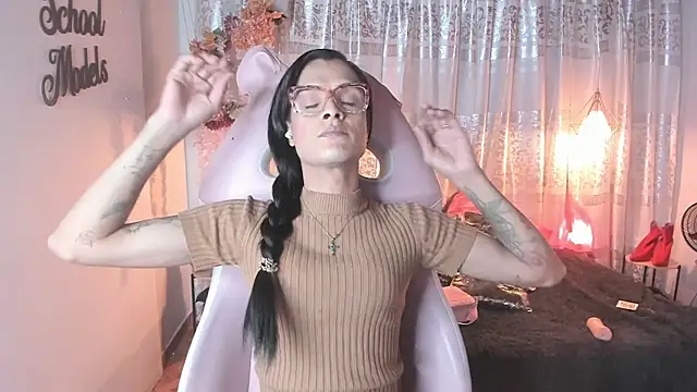 Snapshot of ZAMMIRA chatting on November 24, 2025, 5:29 am ZAMMIRA online show from November 24, 2025, 5:29 am