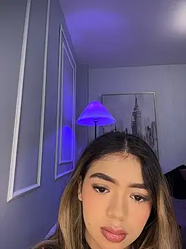 Snapshot of HoneyMollyX chatting on October 19, 2025, 1:01 pm HoneyMollyX online show from October 19, 2025, 1:01 pm