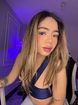 Snapshot of HoneyMollyX chatting on October 30, 2025, 1:01 pm HoneyMollyX online show from October 30, 2025, 1:01 pm