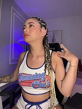 Snapshot of HoneyMollyX chatting on November 23, 2025, 1:00 pm HoneyMollyX online show from November 23, 2025, 1:00 pm