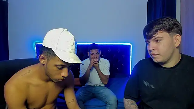 bryan master77 online show from October 19, 2025, 3:07 am