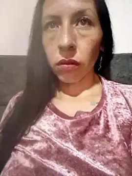 Snapshot of you_yuyuu chatting on October 18, 2025, 4:15 am you yuyuu online show from October 18, 2025, 4:15 am