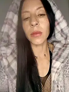 Snapshot of you_yuyuu chatting on October 19, 2025, 2:12 am you yuyuu online show from October 19, 2025, 2:12 am