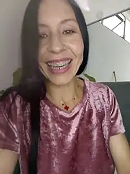 Snapshot of you_yuyuu chatting on November 4, 2025, 5:01 pm you yuyuu online show from November 4, 2025, 5:01 pm