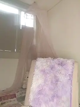 Snapshot of you_yuyuu chatting on November 11, 2025, 10:10 pm you yuyuu online show from November 11, 2025, 10:10 pm