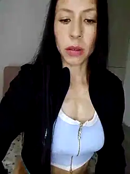 Snapshot of you_yuyuu chatting on November 16, 2025, 2:39 am you yuyuu online show from November 16, 2025, 2:39 am