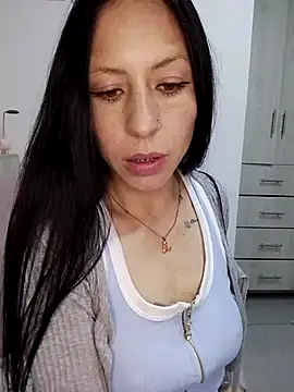 Snapshot of you_yuyuu chatting on November 20, 2025, 10:53 pm you yuyuu online show from November 20, 2025, 10:53 pm