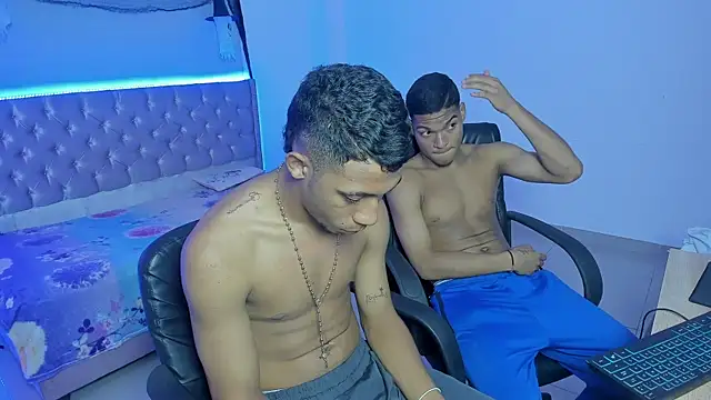 Snapshot of isaac_master77 chatting on November 18, 2025, 3:23 am isaac master77 online show from November 18, 2025, 3:23 am