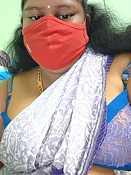 Snapshot of sweetrevathi chatting on October 14, 2025, 4:19 pm sweetrevathi online show from October 14, 2025, 4:19 pm