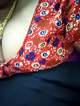 Snapshot of sweetrevathi chatting on October 22, 2025, 7:35 pm sweetrevathi online show from October 22, 2025, 7:35 pm