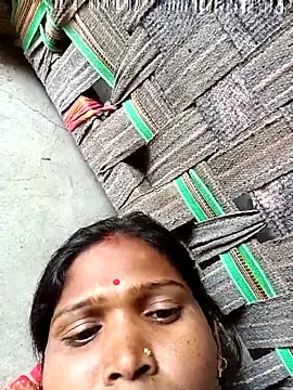 Snapshot of Hot_hat chatting on October 16, 2025, 6:36 am Hot hat online show from October 16, 2025, 6:36 am