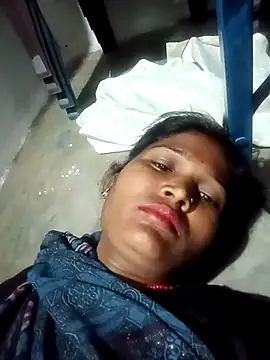 Snapshot of Hot_hat chatting on October 17, 2025, 9:06 pm Hot hat online show from October 17, 2025, 9:06 pm