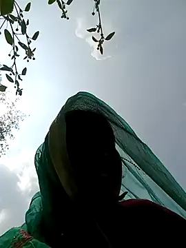 Snapshot of Hot_hat chatting on October 20, 2025, 6:58 am Hot hat online show from October 20, 2025, 6:58 am