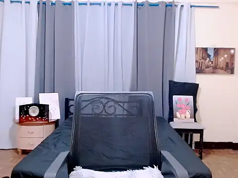 Snapshot of Alicia_Morei chatting on October 16, 2025, 8:48 am Alicia Morei online show from October 16, 2025, 8:48 am