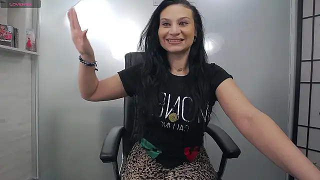 YaraXCox online show from February 7, 2026, 3:32 am