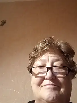 Katherine735 online show from November 3, 2025, 9:27 pm