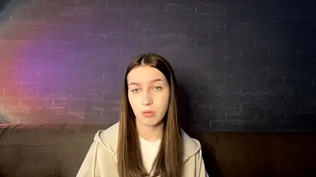 Snapshot of LingNikkel chatting on November 1, 2025, 9:11 am LingNikkel online show from November 1, 2025, 9:11 am