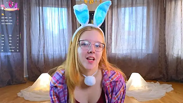 Snapshot of AlinaAldrete chatting on October 25, 2025, 8:11 am AlinaAldrete online show from October 25, 2025, 8:11 am