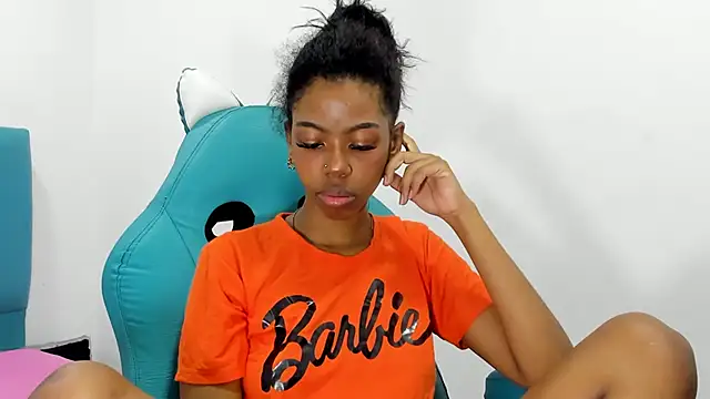 Snapshot of Dakota_evans18 chatting on November 28, 2025, 2:47 am Dakota evans18 online show from November 28, 2025, 2:47 am