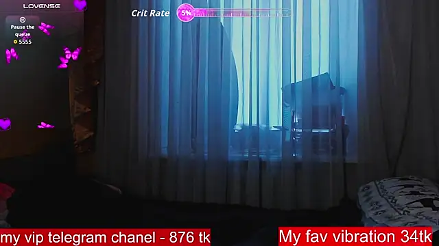 Snapshot of ArianaLight chatting on November 18, 2025, 1:04 pm ArianaLight online show from November 18, 2025, 1:04 pm