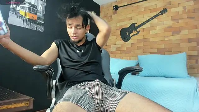 Snapshot of Kail_nil chatting on November 15, 2025, 3:37 am Kail nil online show from November 15, 2025, 3:37 am