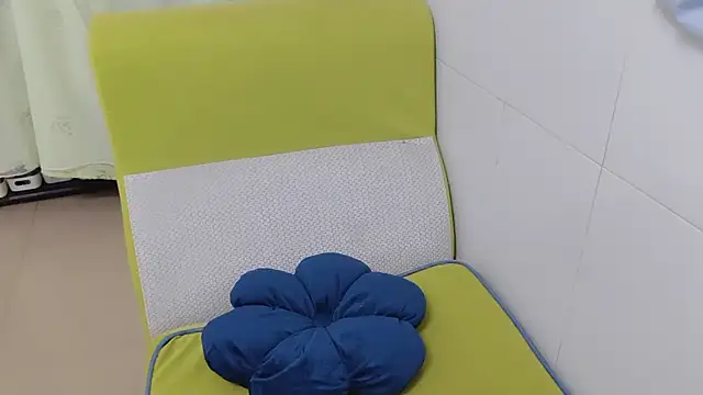 Snapshot of Aas521 chatting on November 14, 2025, 10:36 am Aas521 online show from November 14, 2025, 10:36 am