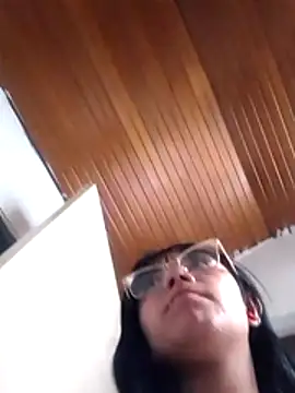 Snapshot of angie_rousse_ chatting on October 27, 2025, 1:04 pm angie rousse online show from October 27, 2025, 1:04 pm