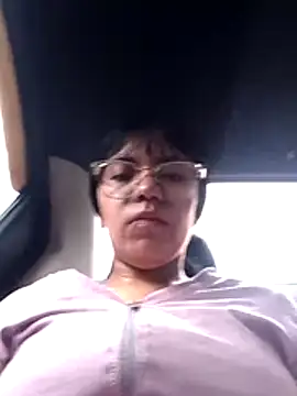 Snapshot of angie_rousse_ chatting on November 6, 2025, 1:23 pm angie rousse online show from November 6, 2025, 1:23 pm