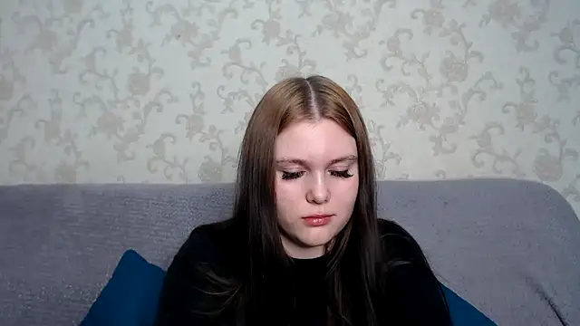 Snapshot of Musegirl chatting on November 10, 2025, 8:35 am Musegirl online show from November 10, 2025, 8:35 am