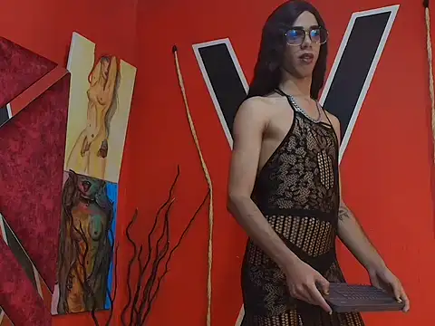 Snapshot of Hetaira_Lexx chatting on October 15, 2025, 5:29 am Hetaira Lexx online show from October 15, 2025, 5:29 am