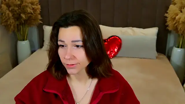 EdenSolis online show from February 18, 2026, 9:05 am