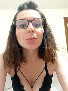 labellerose online show from October 30, 2025, 5:46 pm