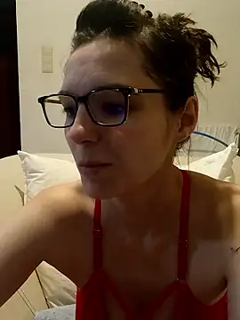 labellerose online show from January 13, 2026, 6:02 pm