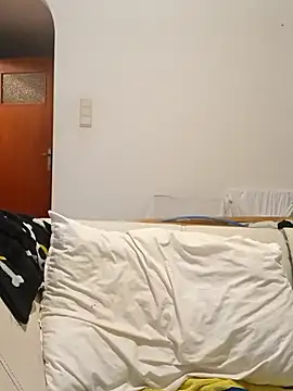 Snapshot of labellerose chatting on February 11, 2026, 6:02 pm labellerose online show from February 11, 2026, 6:02 pm