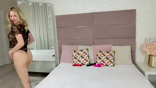 IndieMoon online show from March 6, 2026, 6:04 pm