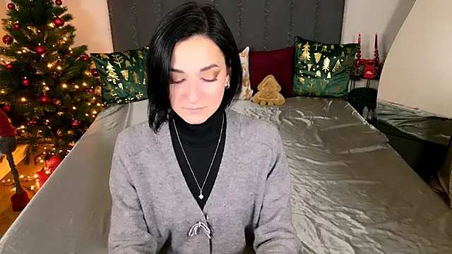 BaileeLynn online show from December 17, 2025, 12:55 pm