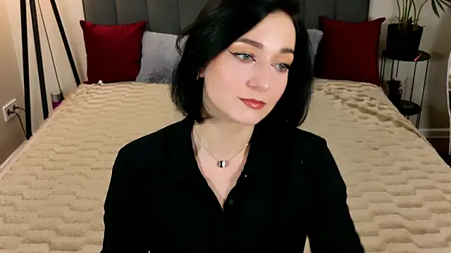 BaileeLynn online show from June 14, 2026, 12:29 pm
