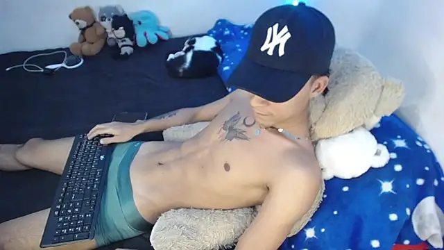 Antonhyjared online show from April 14, 2026, 11:22 pm