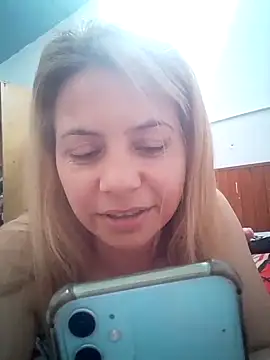 Snapshot of Campanita9 chatting on October 9, 2025, 7:34 pm Campanita9 online show from October 9, 2025, 7:34 pm
