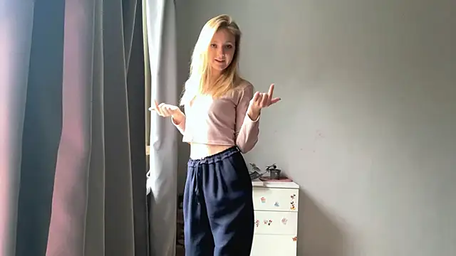 Snapshot of _petaI chatting on October 15, 2025, 6:35 am petaI online show from October 15, 2025, 6:35 am