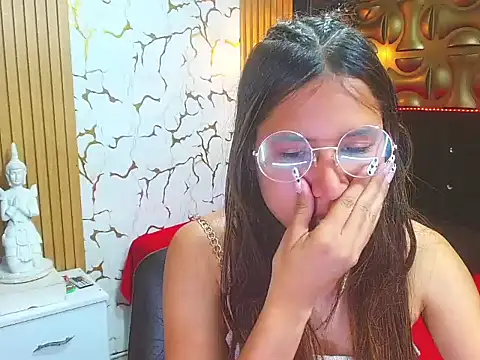 tinibunny online show from November 11, 2025, 7:36 pm