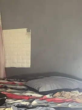 Nicolebermudez online show from November 23, 2025, 3:39 am