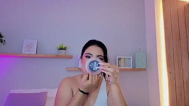 shainadavis online show from February 9, 2026, 3:10 am